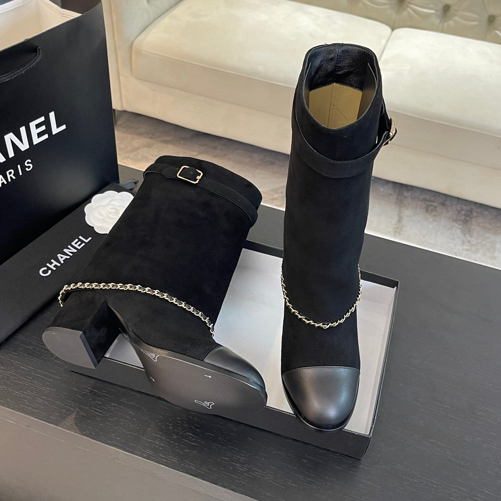 CHANEL SHORT BOOTS 6.5 CM IN BLACK SUEDE AND CALFSKIN