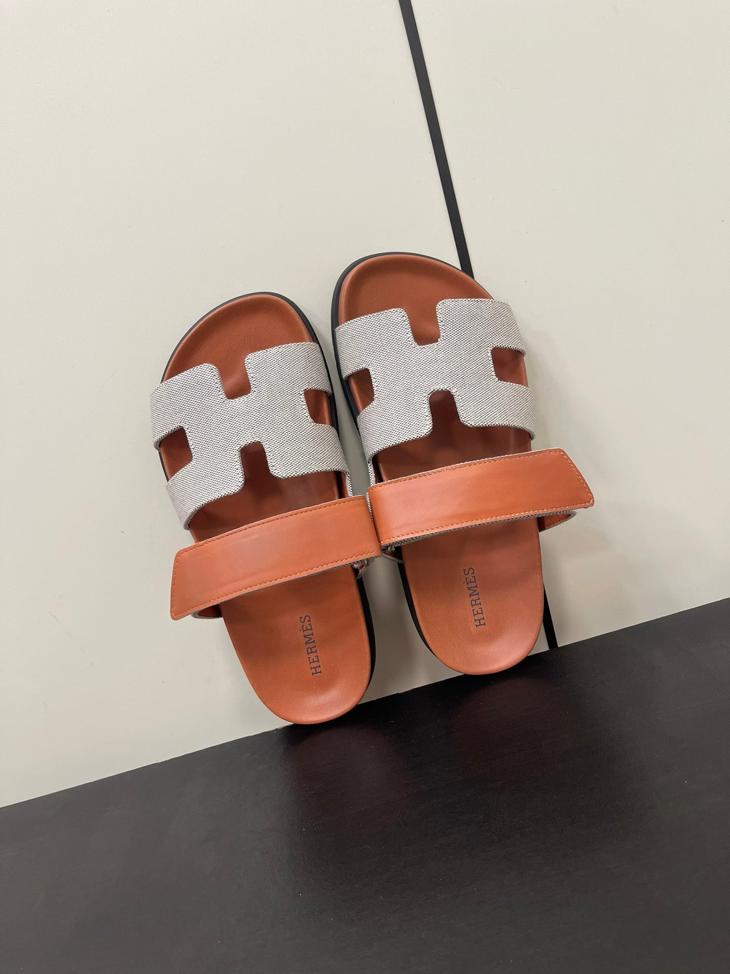 HERMES CHYPRE SANDAL ORANGE MIX CREAM CALFSKIN